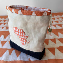 Load image into Gallery viewer, AFRICA MAP beaded bag PEACH