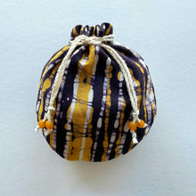 Load image into Gallery viewer, Batiki Pouch 25/04