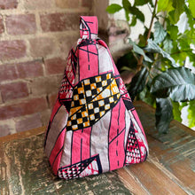 Load image into Gallery viewer, Pyramid Doorstop 25/02