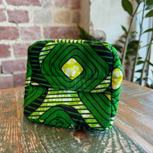 Load image into Gallery viewer, Pyramid Doorstop 25/20