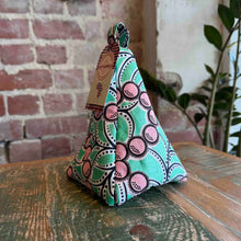 Load image into Gallery viewer, Pyramid Doorstop 26/16