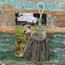 Load image into Gallery viewer, KUKUA PAMOJA : Growing Together