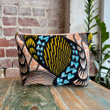 Load image into Gallery viewer, African Fabric ZIPPY Bag 25/11