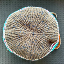 Load image into Gallery viewer, Woollen Handwoven Basket 25/03