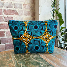 Load image into Gallery viewer, African Fabric ZIPPY Bag 25/08