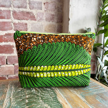 Load image into Gallery viewer, African Fabric ZIPPY Bag 25/20