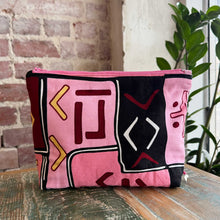 Load image into Gallery viewer, African Fabric ZIPPY Bag 25/27