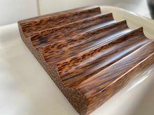Load image into Gallery viewer, Zanzibar Cocowood Soap Dish