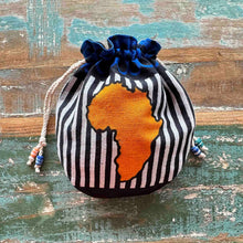 Load image into Gallery viewer, Afrika Khanga Pouch

