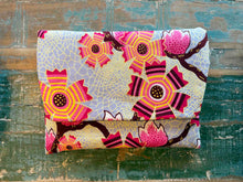 Load image into Gallery viewer, Project Pouch 25/01
