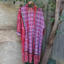 Load image into Gallery viewer, Khanga Robe Large-XL 25/03
