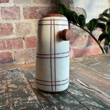 Load image into Gallery viewer, Salt &amp; Pepper Shaker 25/11
