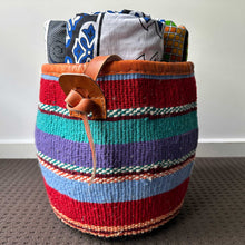 Load image into Gallery viewer, Woollen Handwoven Basket 23/13
