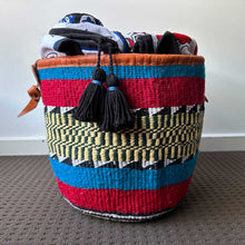 Load image into Gallery viewer, Woollen Handwoven Basket 23/09
