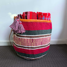 Load image into Gallery viewer, Woollen Handwoven Basket 25/01
