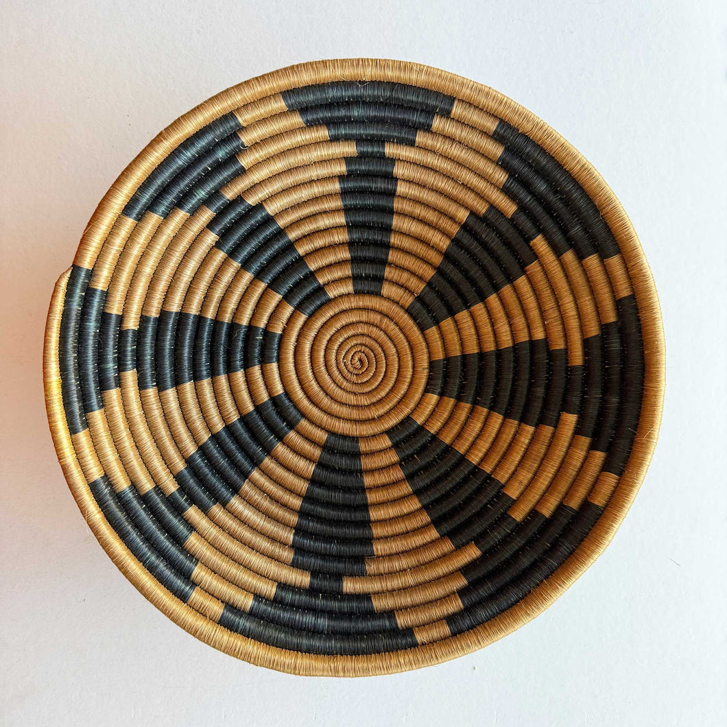 Tanzanian Woven Basket 25/10