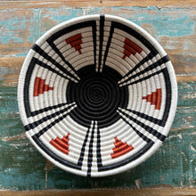 Load image into Gallery viewer, Tanzanian Woven Basket 23/01
